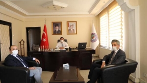 Vali/Belediye Başkan V. Sayın H. Engin Sarıibrahim’i Basın İlan Kurumu Erzurum Şube Müdürü Tahsin Şahin, beraberindeki Yardımcısı Ali Aktaş ile birlikte ziyaret etti.