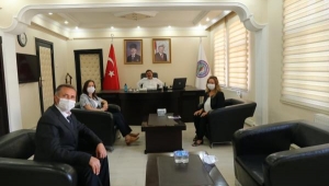 Vali/Belediye Başkan V. Sn. H. Engin Sarıibrahim’i Eski Çalışma Arkadaşları Ziyaret Etti