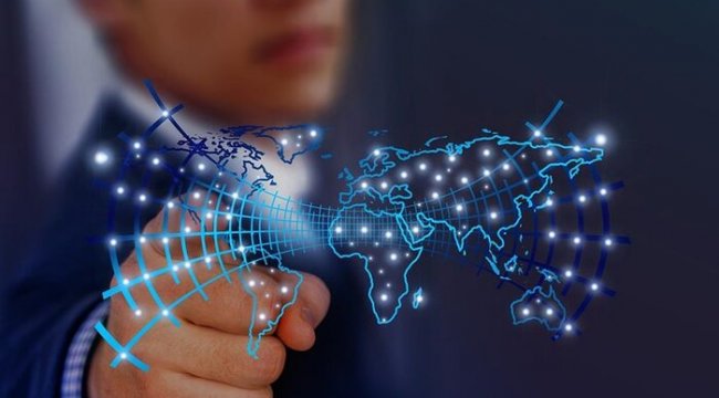 Yapay zeka yarışında ABD'nin liderliği devam ederken Çin aradaki açığı hızla kapatıyor