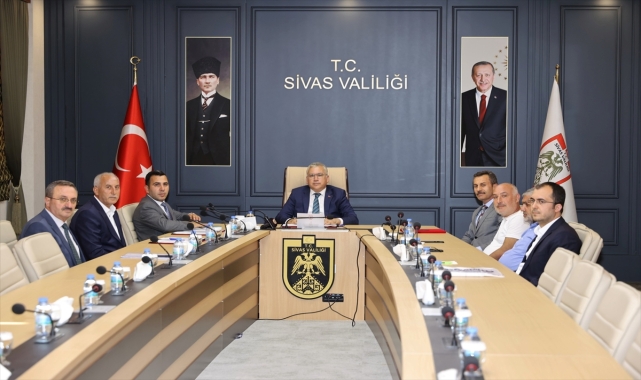 Hafik'te yaptırılacak öğrenci yurdu için protokol imzalandı