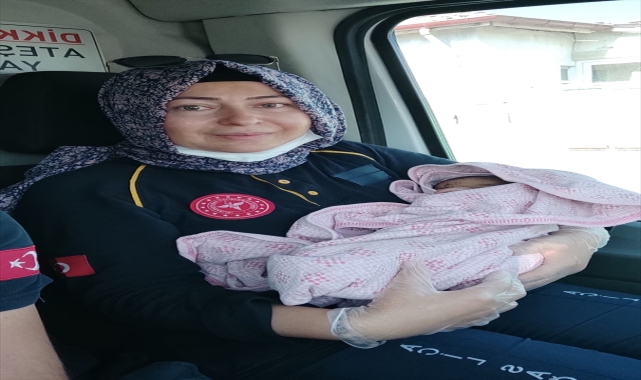 Konya'da sokakta yeni doğmuş bebek bulundu