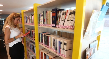 YHT Garı'nda kütüphane açıldı