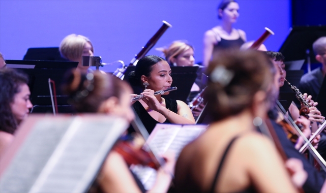 Mersin Devlet Opera ve Balesi yeni sezonu konserle açtı