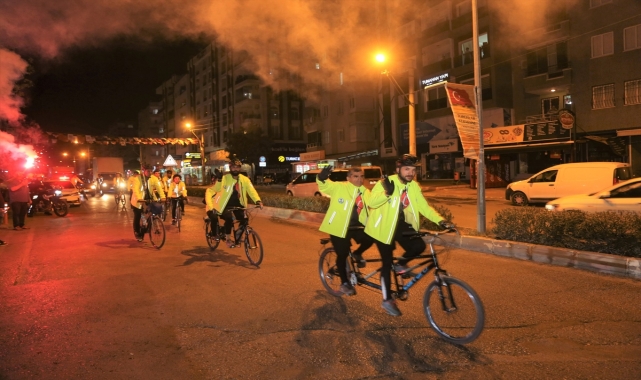 Anıtkabir'i ziyaret için Mersin'den Ankara'ya pedal çevirmeye başladılar