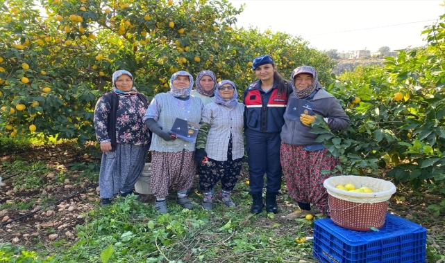 Silifke'de jandarma, tarım işçilerine