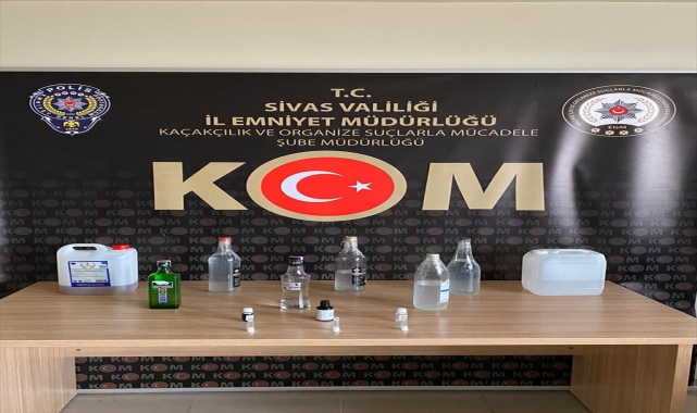 Sivas'ta 8 litre sahte alkol ele geçirildi