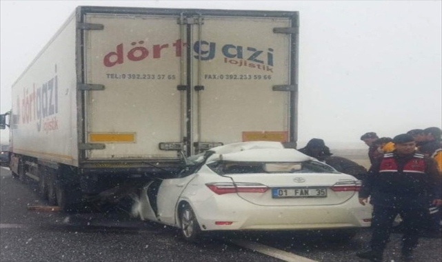 Aksaray'da tırla çarpışan otomobilin sürücüsü öldü