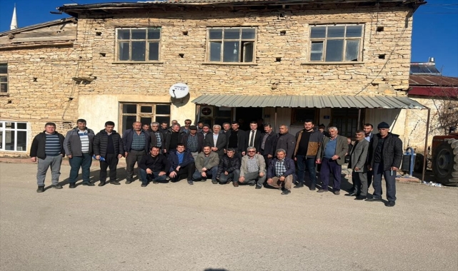 Beyşehir'de çiftçilere yönelik eğitim seminerleri sürüyor