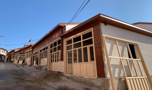 Güldül'de restorasyon ve sokak sağlıklaştırma çalışmaları sürüyor