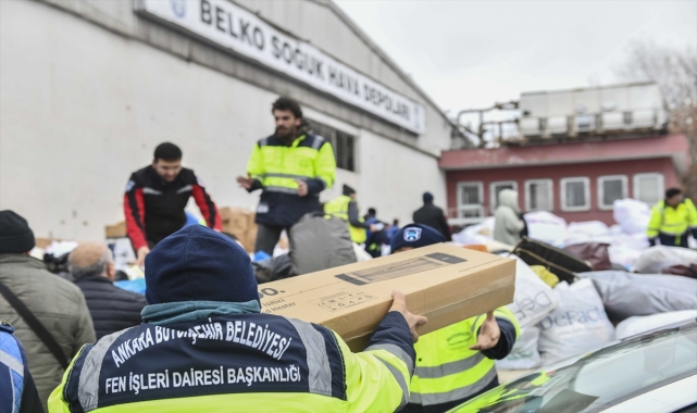 Ankara Büyükşehir Belediyesi 48 araç ve 822 personelini daha deprem bölgesine gönderdi