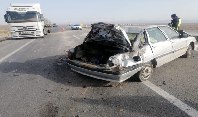 Hatay'dan Konya'ya gelirken kaza yapan depremzede yaralandı