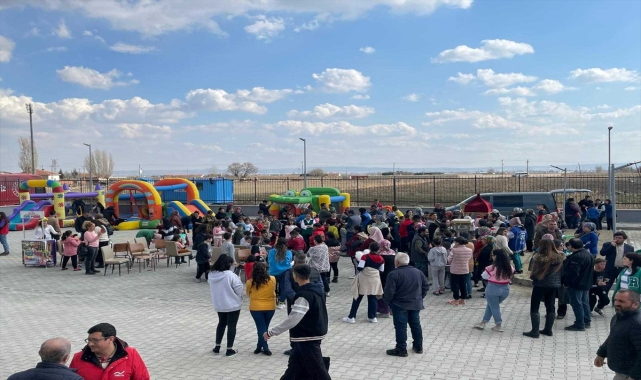 MÜSİAD Eskişehir Şubesi depremzede çocuklar için oyun parkı kurdu