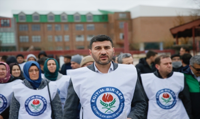 Eskişehir'de başörtülü depremzede öğrencinin özel okula kaydedilmediği iddiası hakkındaki soruşturma