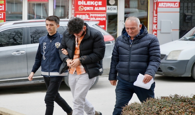 GÜNCELLEME - Eskişehir'de tramvay yolunda hafif ticari aracın çarptığı lise öğrencisi öldü