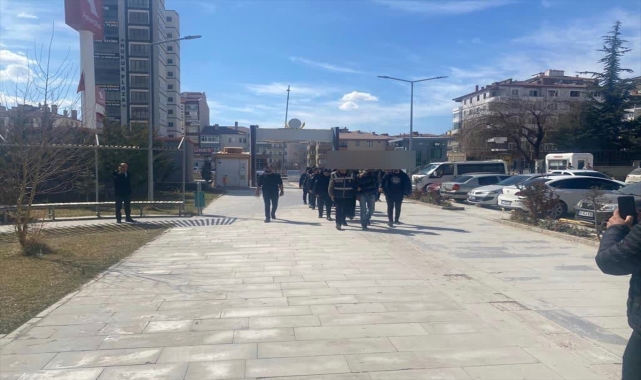 Niğde'de fuhuş operasyonunda 3 şüpheli yakalandı