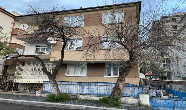 Kayseri'de bir kişi kardeşini ve annesini bıçakla yaraladı