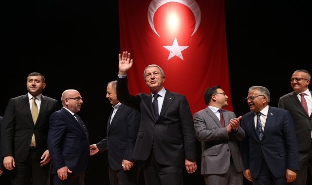 Bakan Akar: