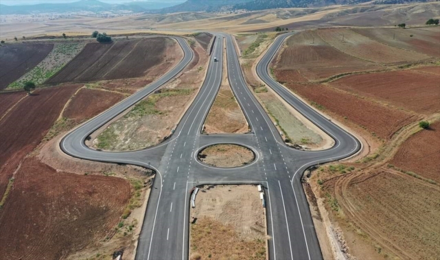 Ankara-Nallıhan kara yolu kısmen hizmete girdi