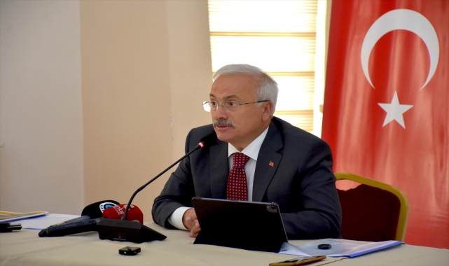 Aksaray Valisi Kumbuzoğlu, kentteki gazetecilerle buluştu