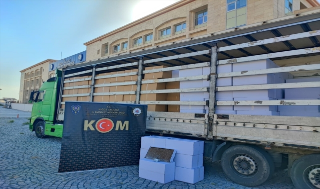 Niğde'de 7 milyon 550 bin dolu makaron ele geçirildi