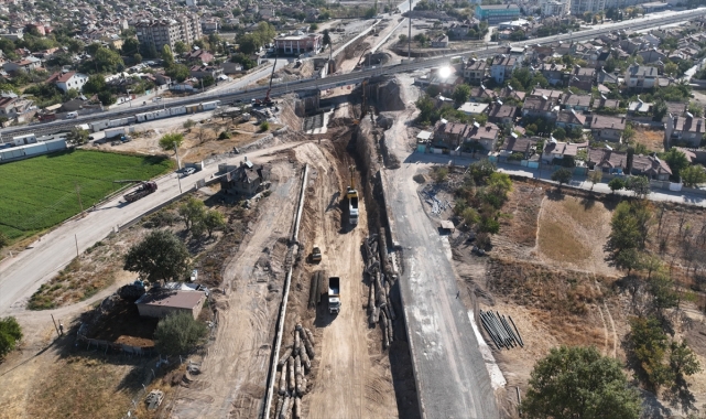 Konya Büyükşehir Belediye Başkanı Altay, Taşköprü Alt Geçidi'nde incelemelerde bulundu