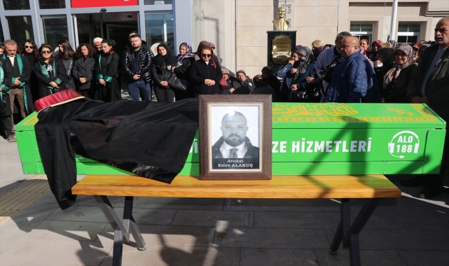 Niğde'de trafik kazasında ölen avukatın cenazesi defnedildi