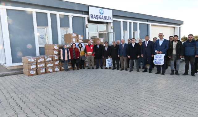 Suşehri'nde ihtiyaç sahibi 700 öğrenciye giysi yardımı yapıldı