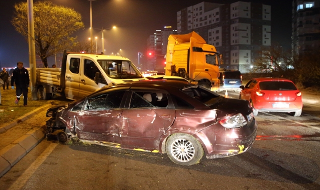 Kayseri'de zincirleme trafik kazasında 1 kişi yaralandı