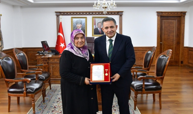 Kırşehir'de huzurevi sakininden Türk Silahlı Kuvvetlerini Güçlendirme Vakfına bağış