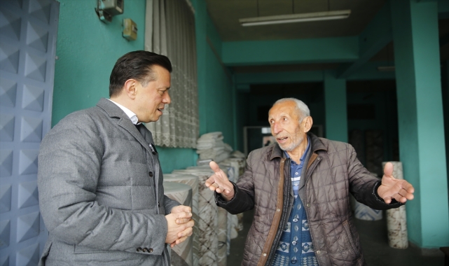 Eskişehir Büyükşehir Belediye Başkan adayı Hatipoğlu, Fevzi Çakmak Mahallesi'ni ziyaret etti