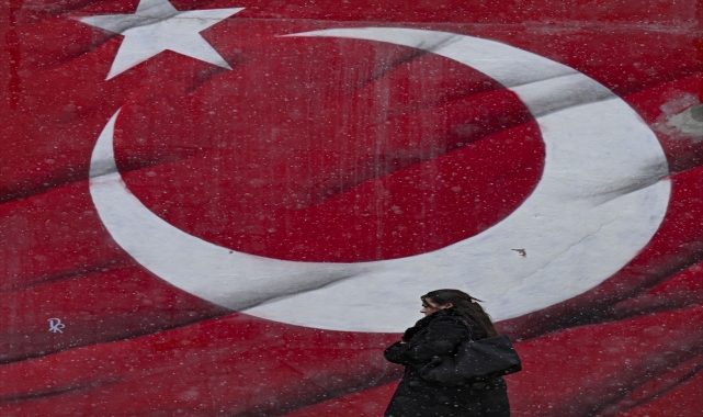Ankara'da kar yağışı etkili oluyor