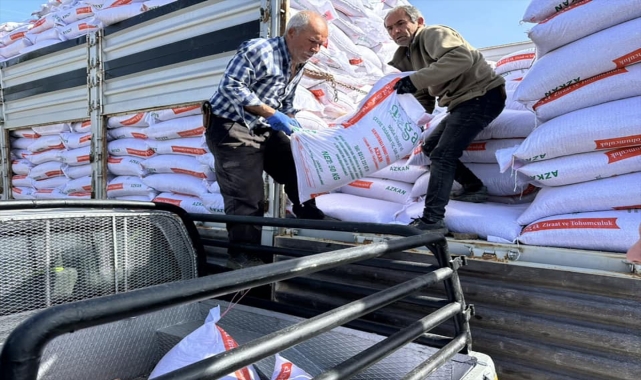 Güdül'de 430 üreticiye tohumluk nohut desteği sağlandı