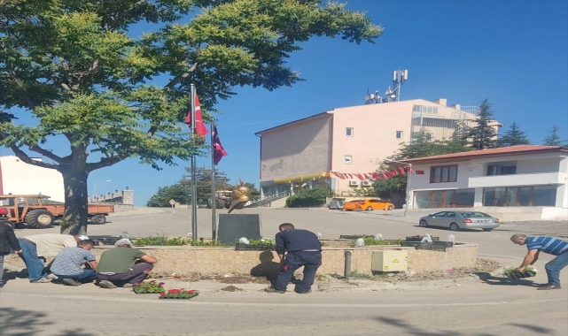 Güdül'de çevre düzenleme çalışmaları sürüyor