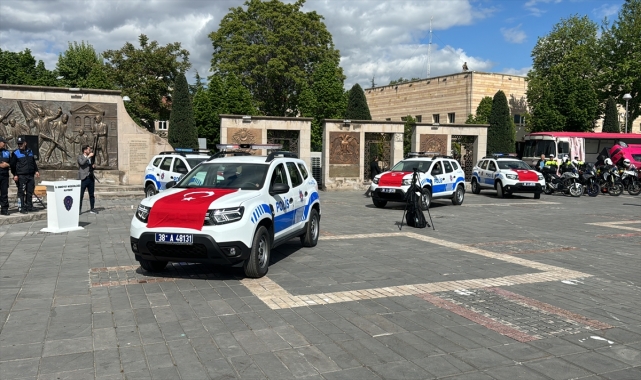 Kayseri Emniyet Müdürlüğü filosuna 30 yeni araç tahsis edildi