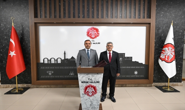 Sanayi ve Teknoloji Bakanı Kacır, Niğde'de Toplu Açılış ve Temel Atma Töreni'nde konuştu: