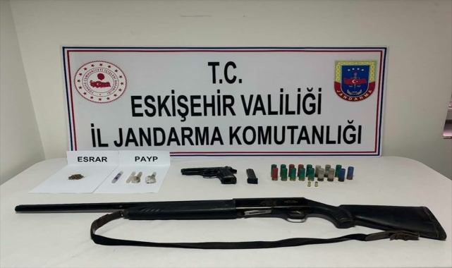 Eskişehir'de 8 uyuşturucu şüphelisi yakalandı