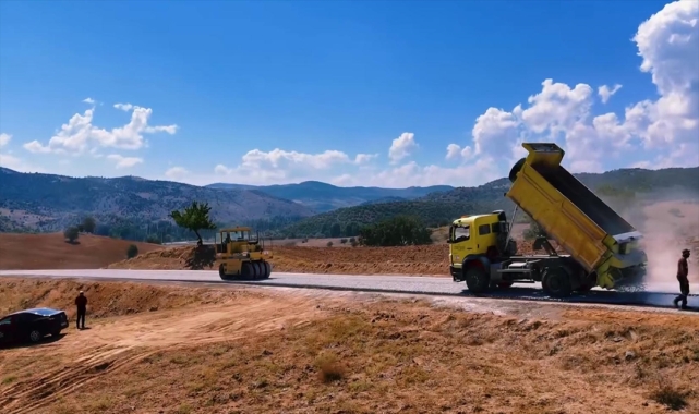 Sorgun'da asfalt çalışmaları sürüyor