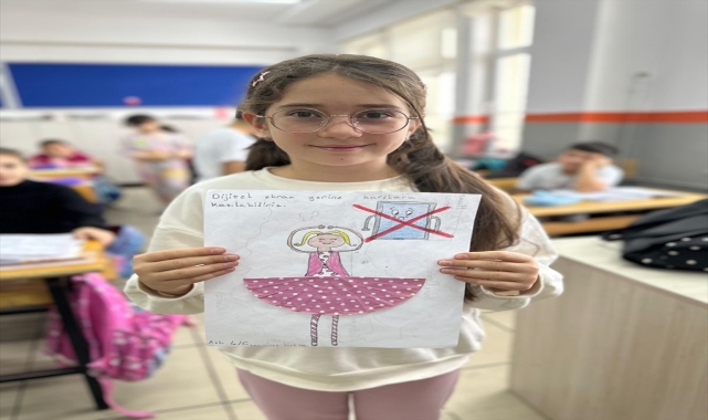 Eskişehir'de 4. sınıf öğrencilerine dijital bağımlılık eğitimi veriliyor