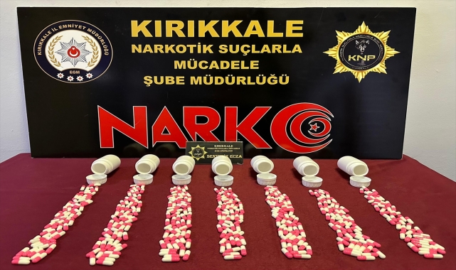 GÜNCELLEME - Kırıkkale'deki uyuşturucu operasyonunda yakalanan 3 şüpheli tutuklandı
