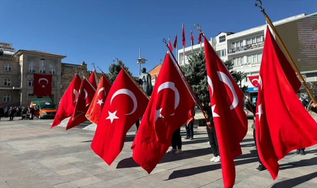 Konya ve çevre illerde Cumhuriyet'in 101. yıl dönümü kutlanıyor