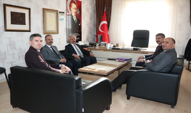 İl Milli Eğitim Müdürü Yener, Ulaş İlçe Milli Eğitim Müdürlüğünü ziyaret etti