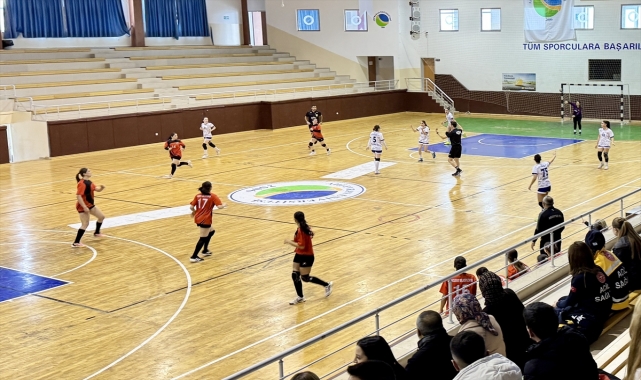 Yıldız Kızlar Hentbol Yarı Finalleri Kırşehir'de başladı