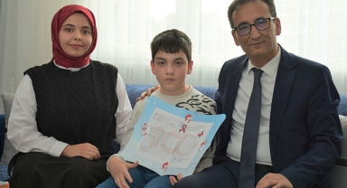 Evde Eğitim Gören Samet Göktekin Karne Gününde Yalnız Bırakılmadı