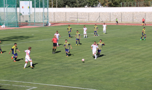 Karaman Belediyespor, 2-1 ’lik skorla bir üst tura geçti