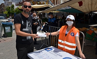BÜYÜKŞEHİR ALANYA’DA MASKE DAĞITTI